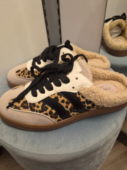 Karvapistokkaat Leopard