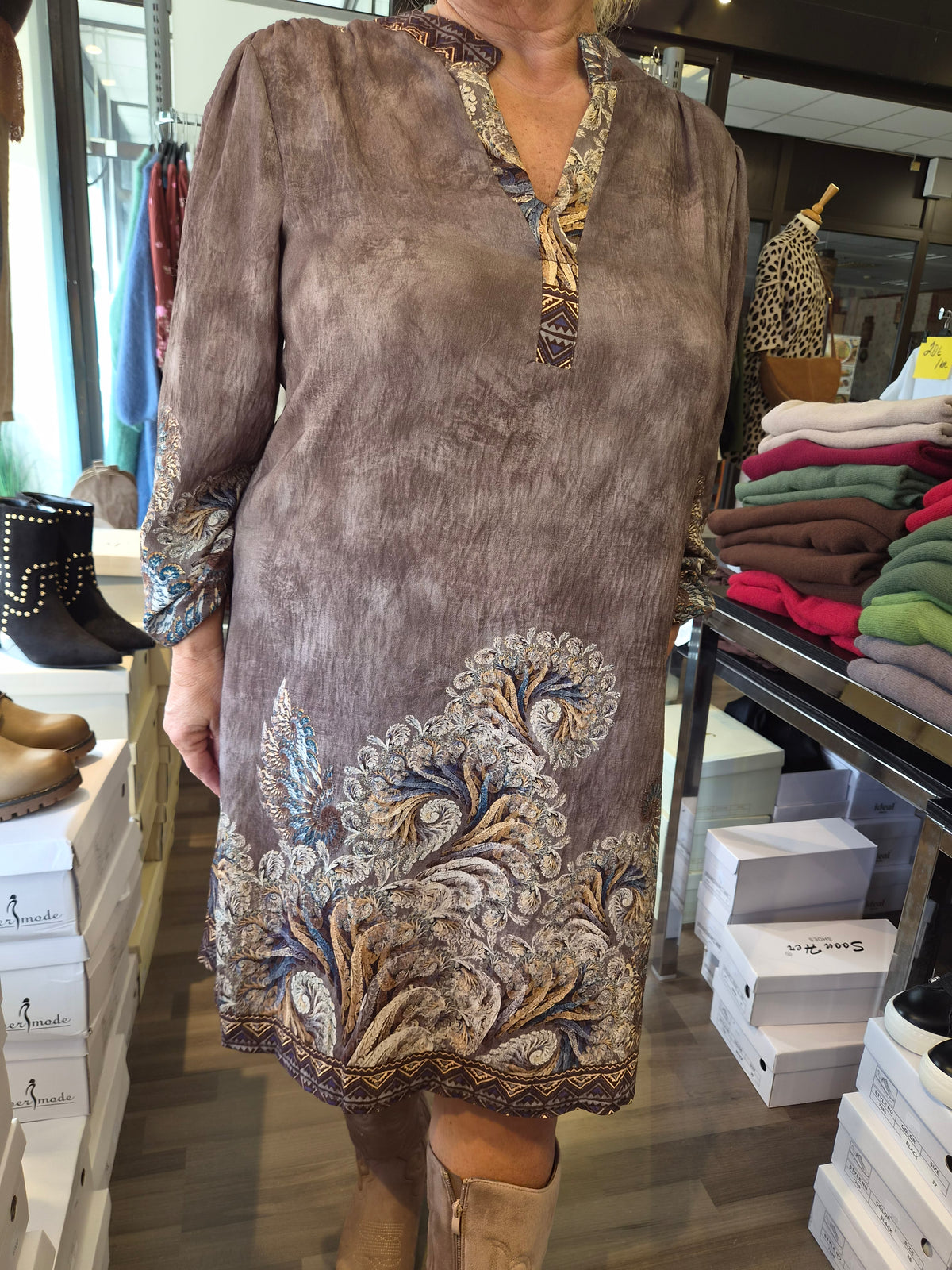 Mekko taupe