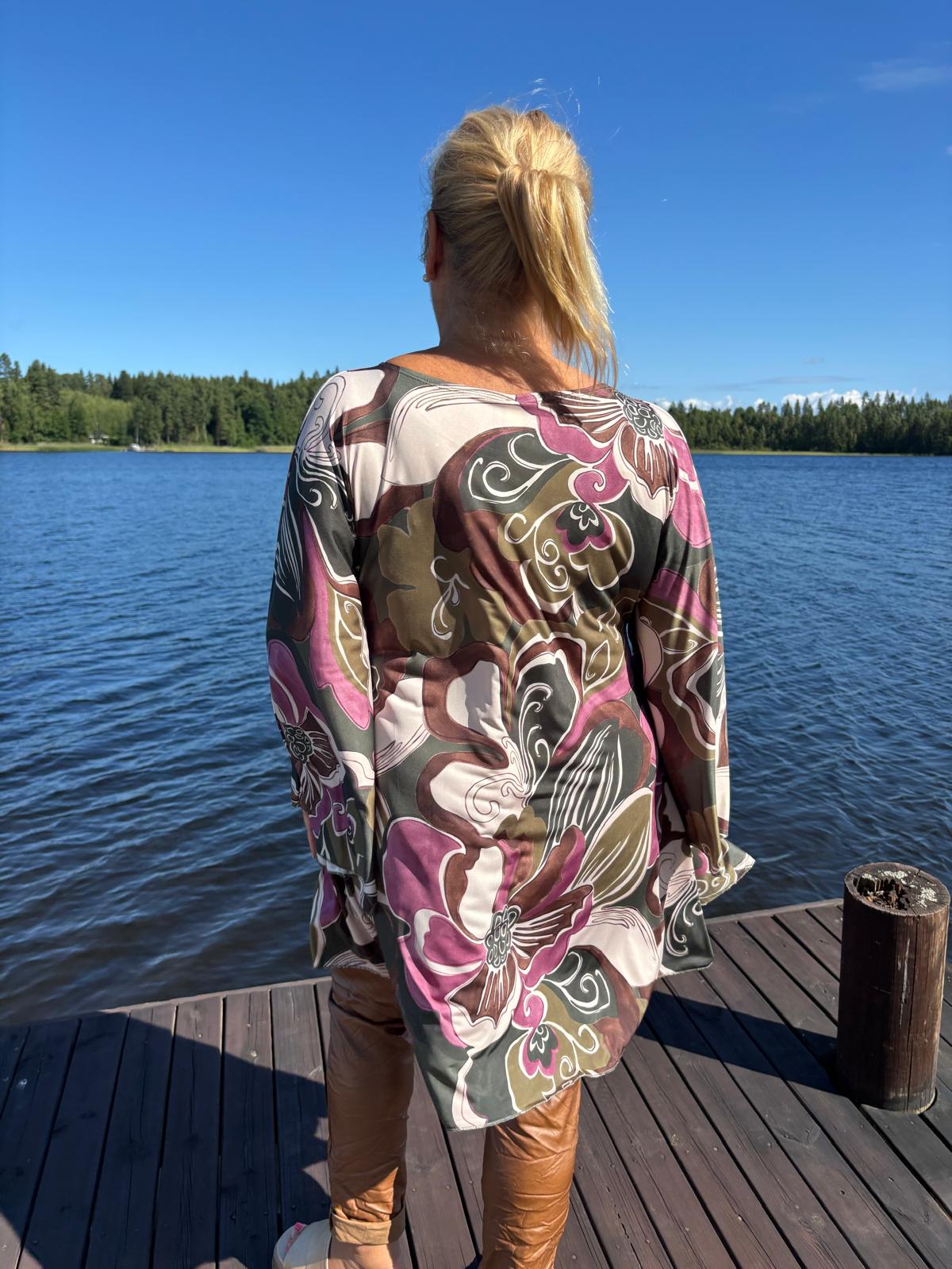 Kuviollinen tunika  (5 väriä)