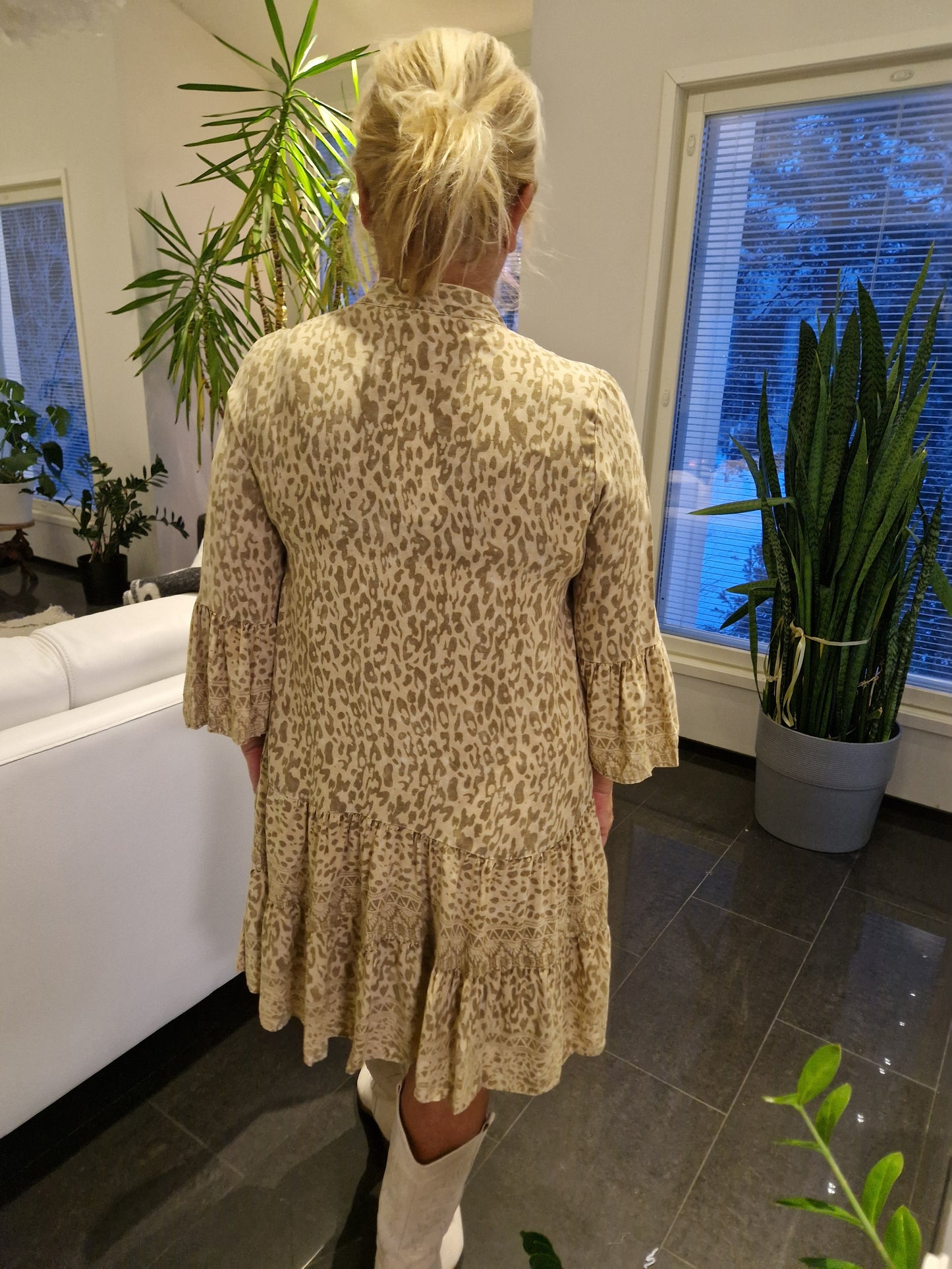 Pikkumekko/tunika kellertävä