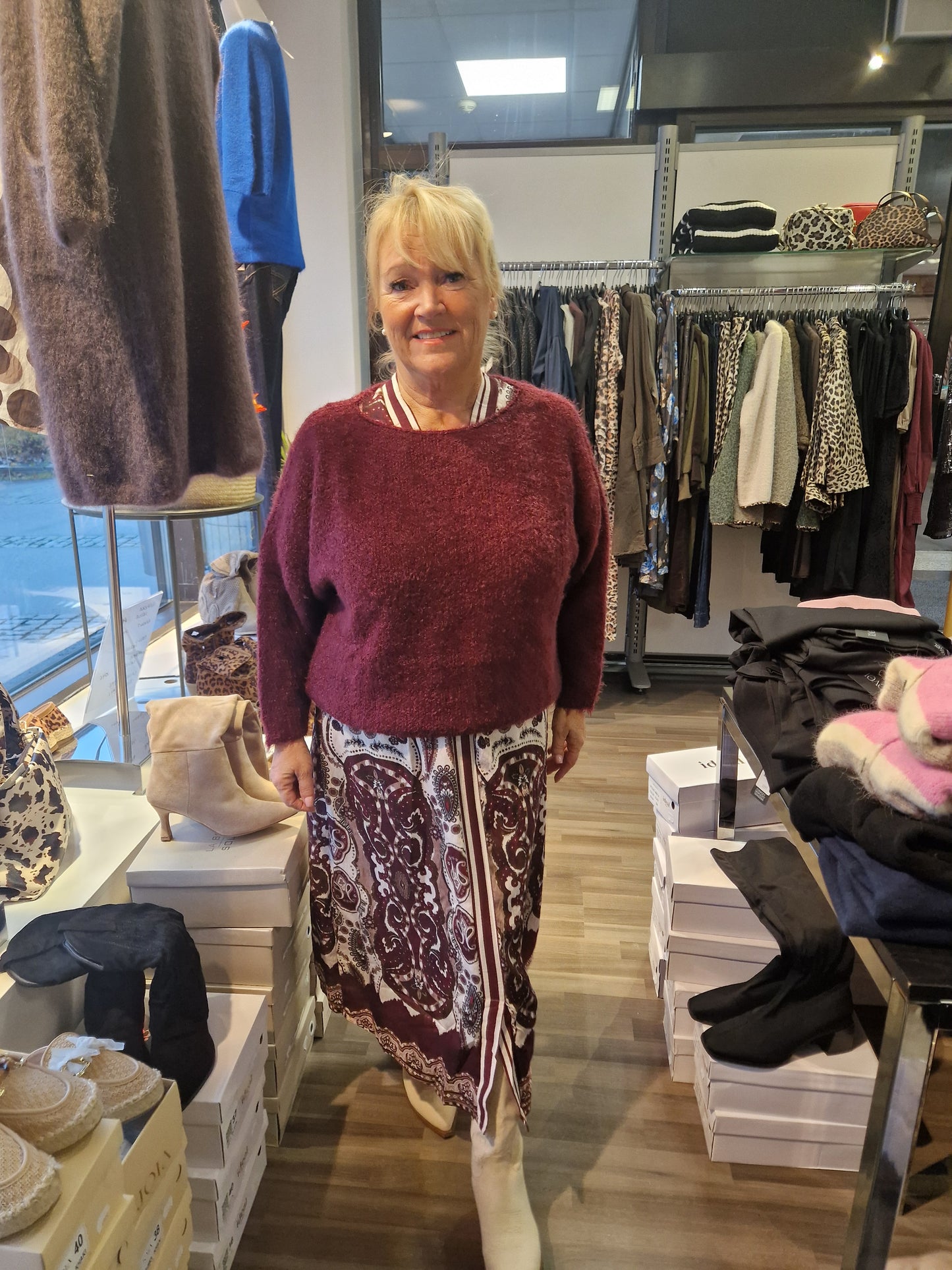 Pörröneule Anouk  viini