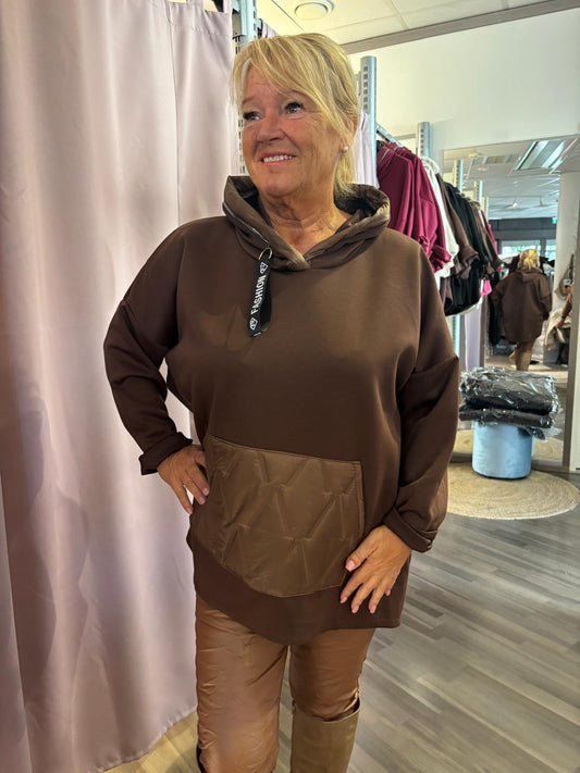 Reilumman kokoinen huppari ruskea