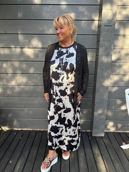Satiini mekko  marmorikuosi