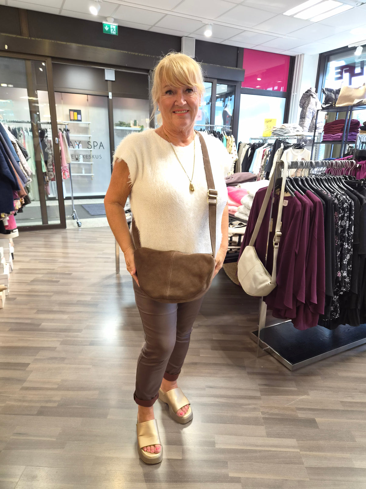 Mokkanahka crossbody