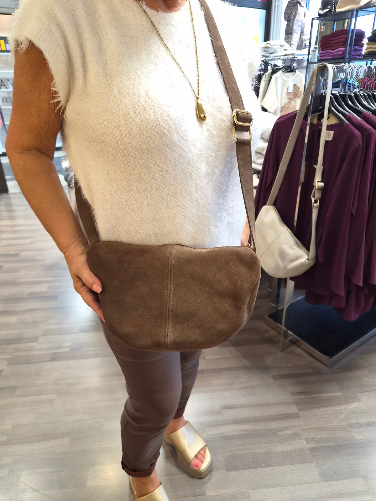 Mokkanahka crossbody