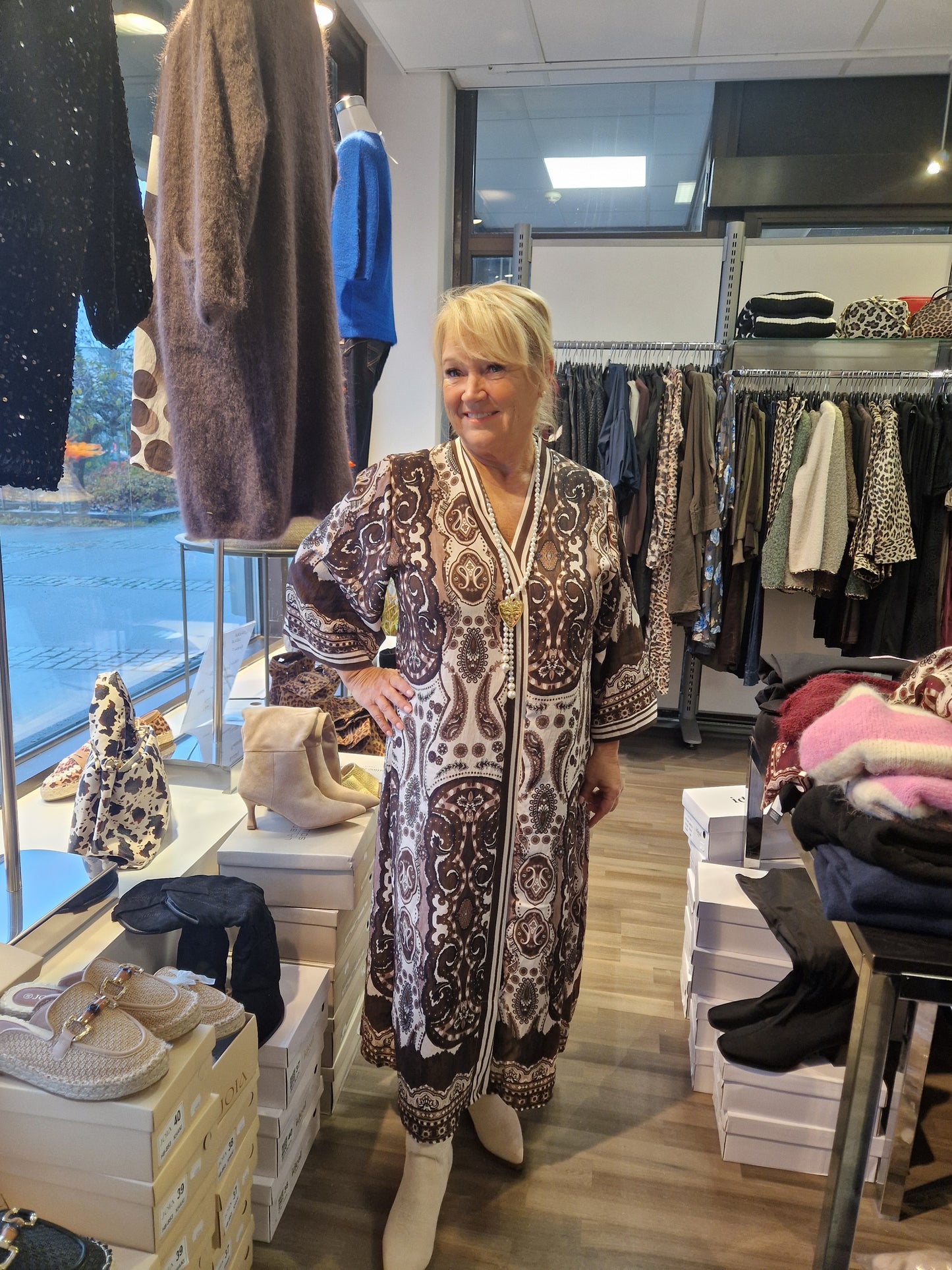 Viskoosimekko Marrone