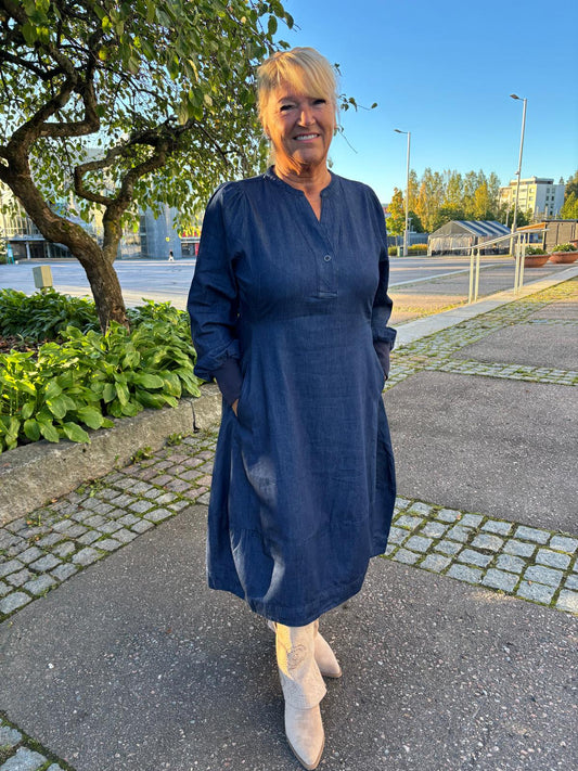 Midimittainen farkkumekko tumma sininen