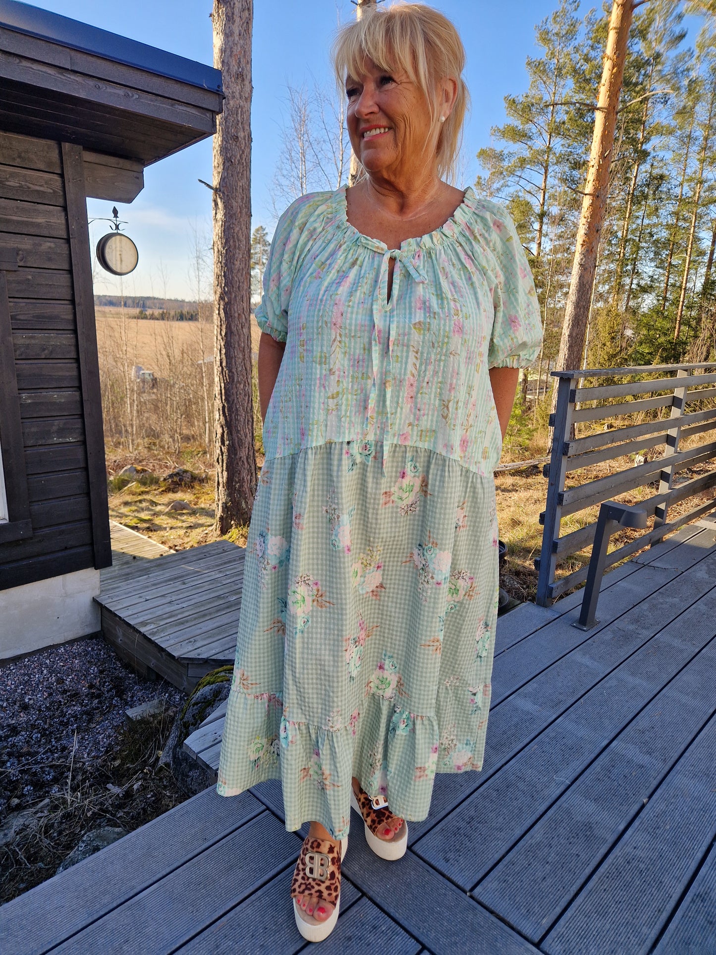 Söpö puuvillamekko  vihreä