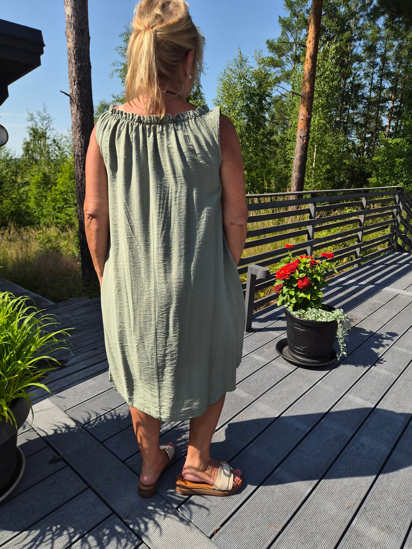 TARJOUSERÄ 30€   khaki