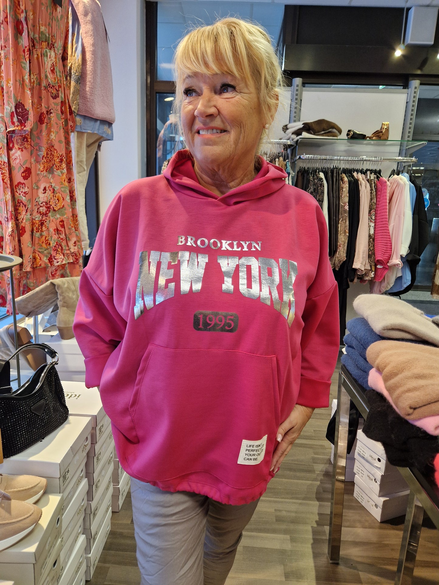 NewYork huppari  plussize  fuksia