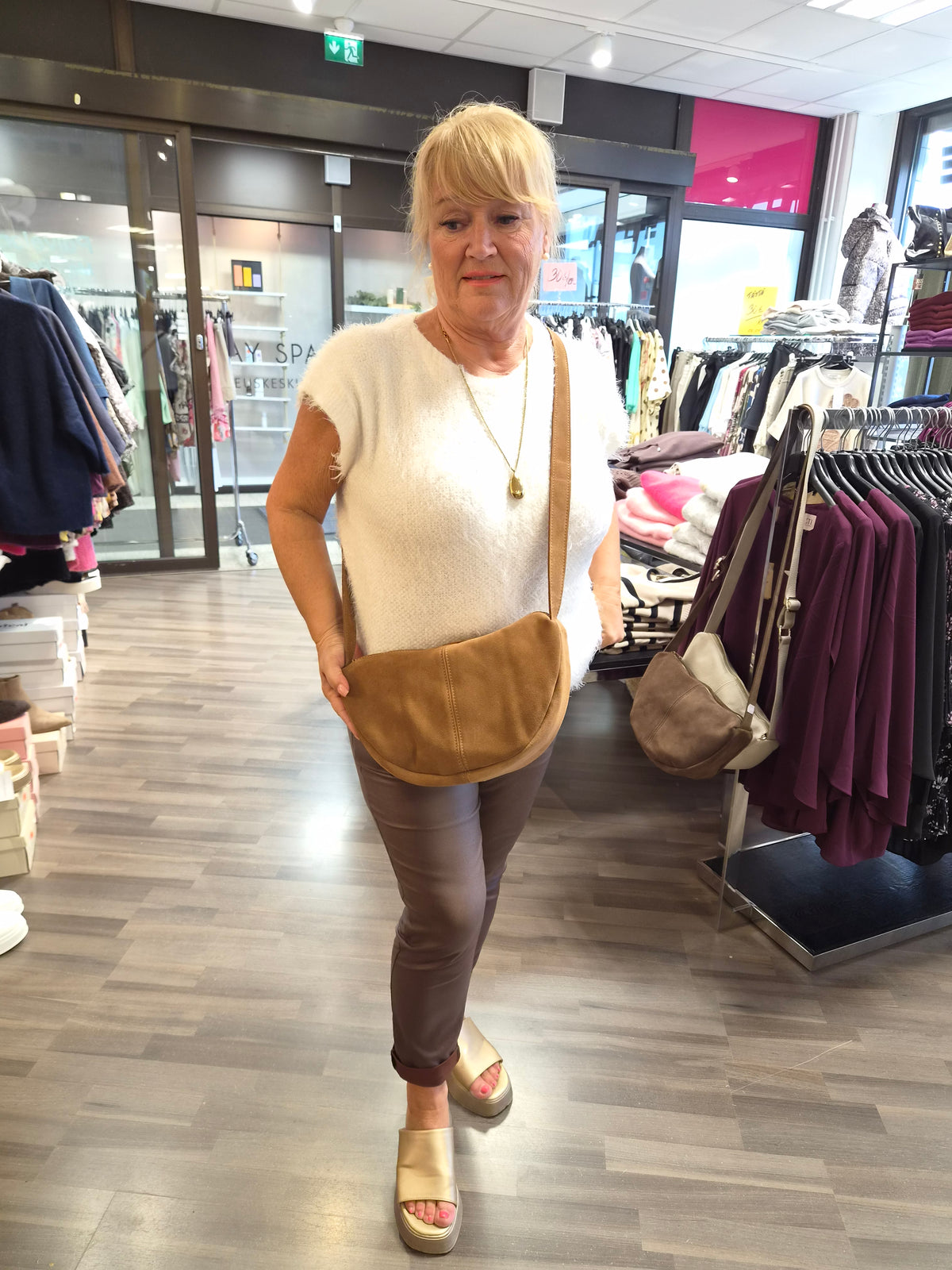 Mokkanahka crossbody