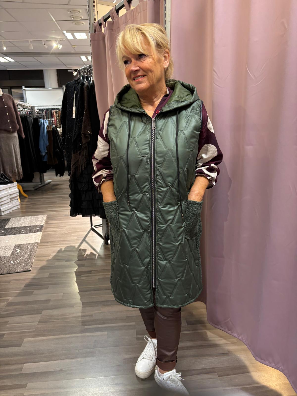 Kevyt tikkiliivi  vihreä