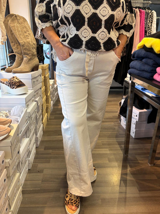 Puuvillahousu beessi