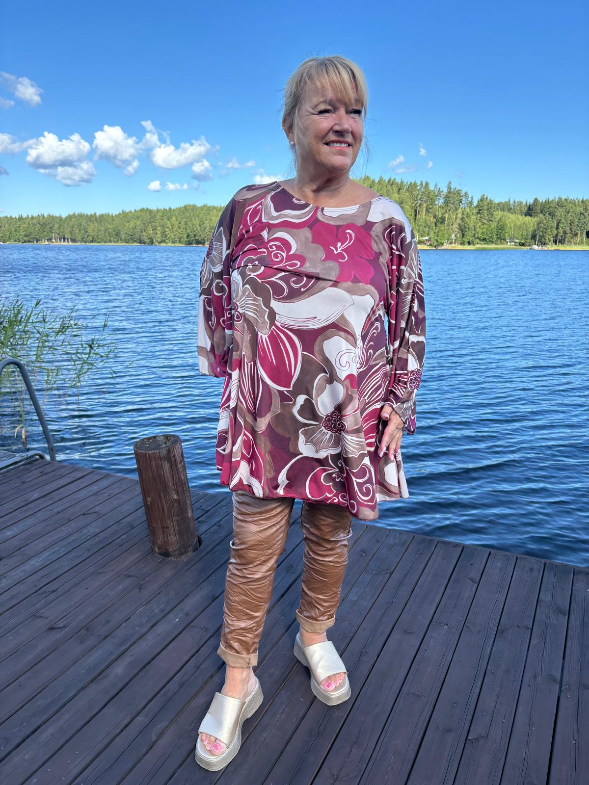 Kuviollinen tunika  (5 väriä)