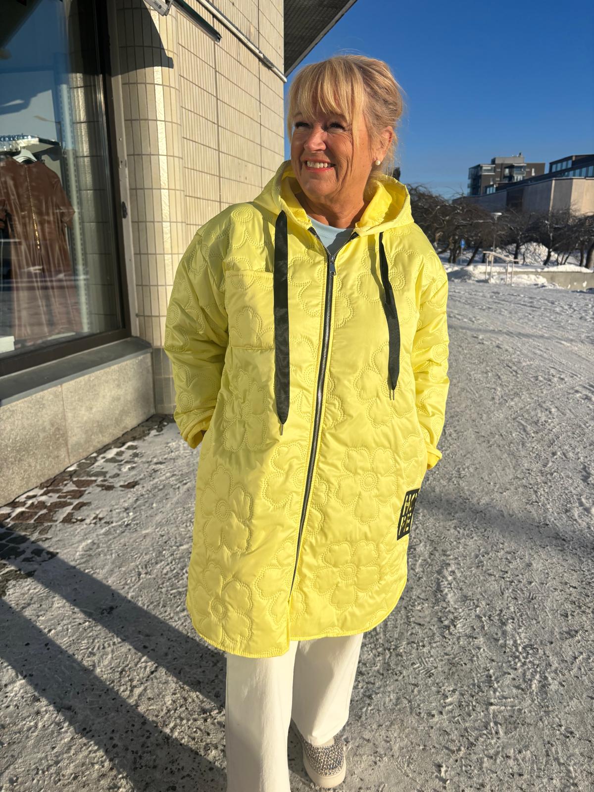 Kevättakki  keltainen