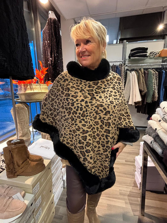 Karvakaulus poncho  musta karva