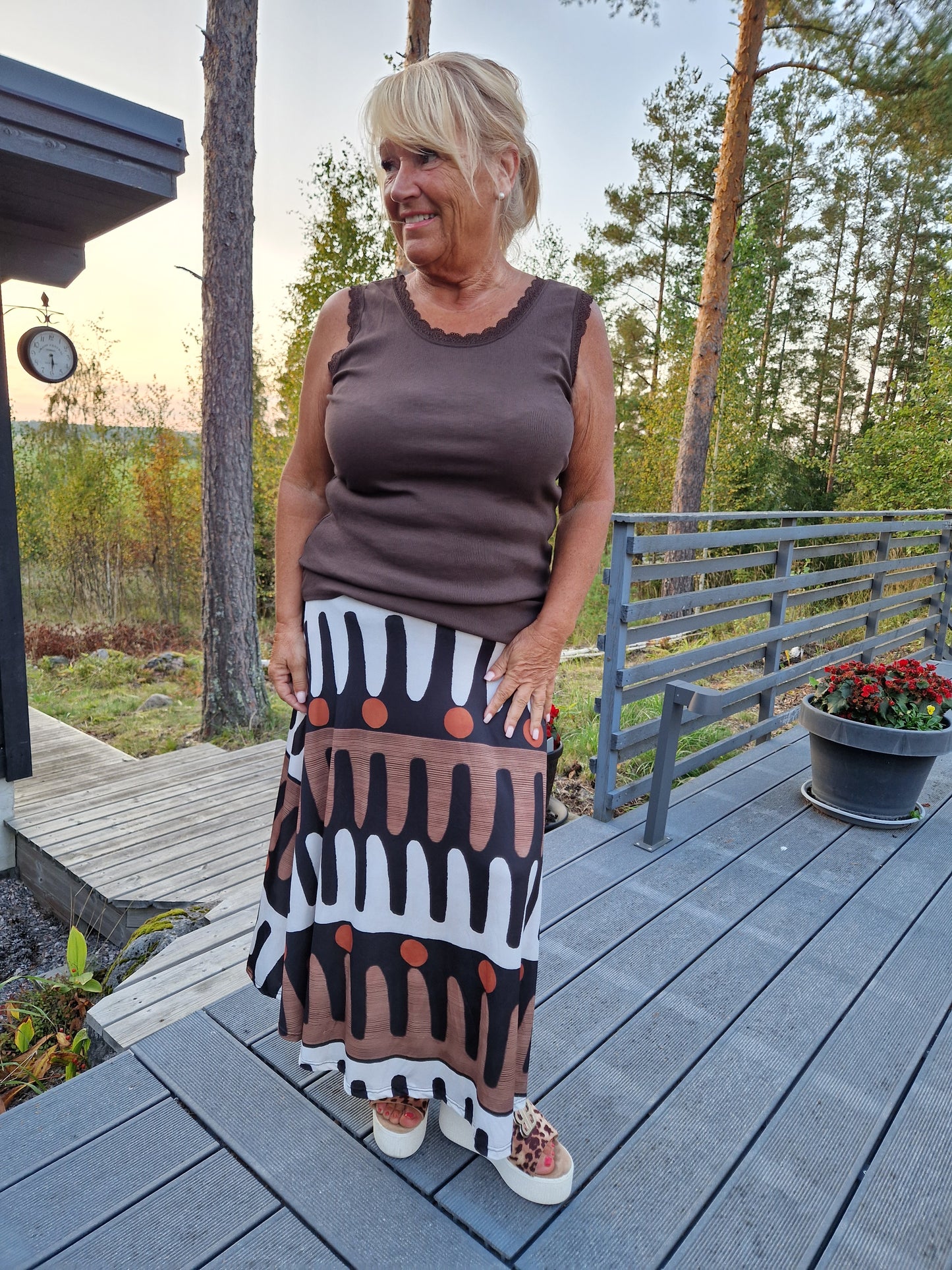 Puolihame oranssi kuvio