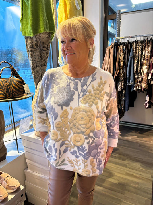 Neule  sinisävyinen