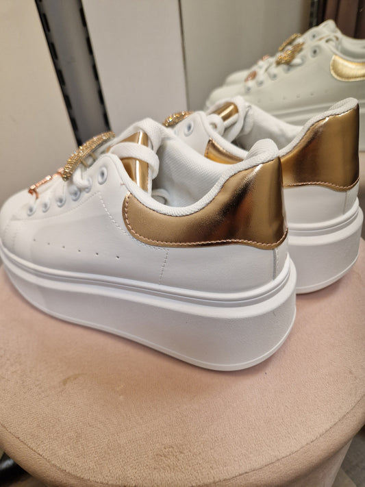 Platform tennarit valkoinen/kultasomisteilla