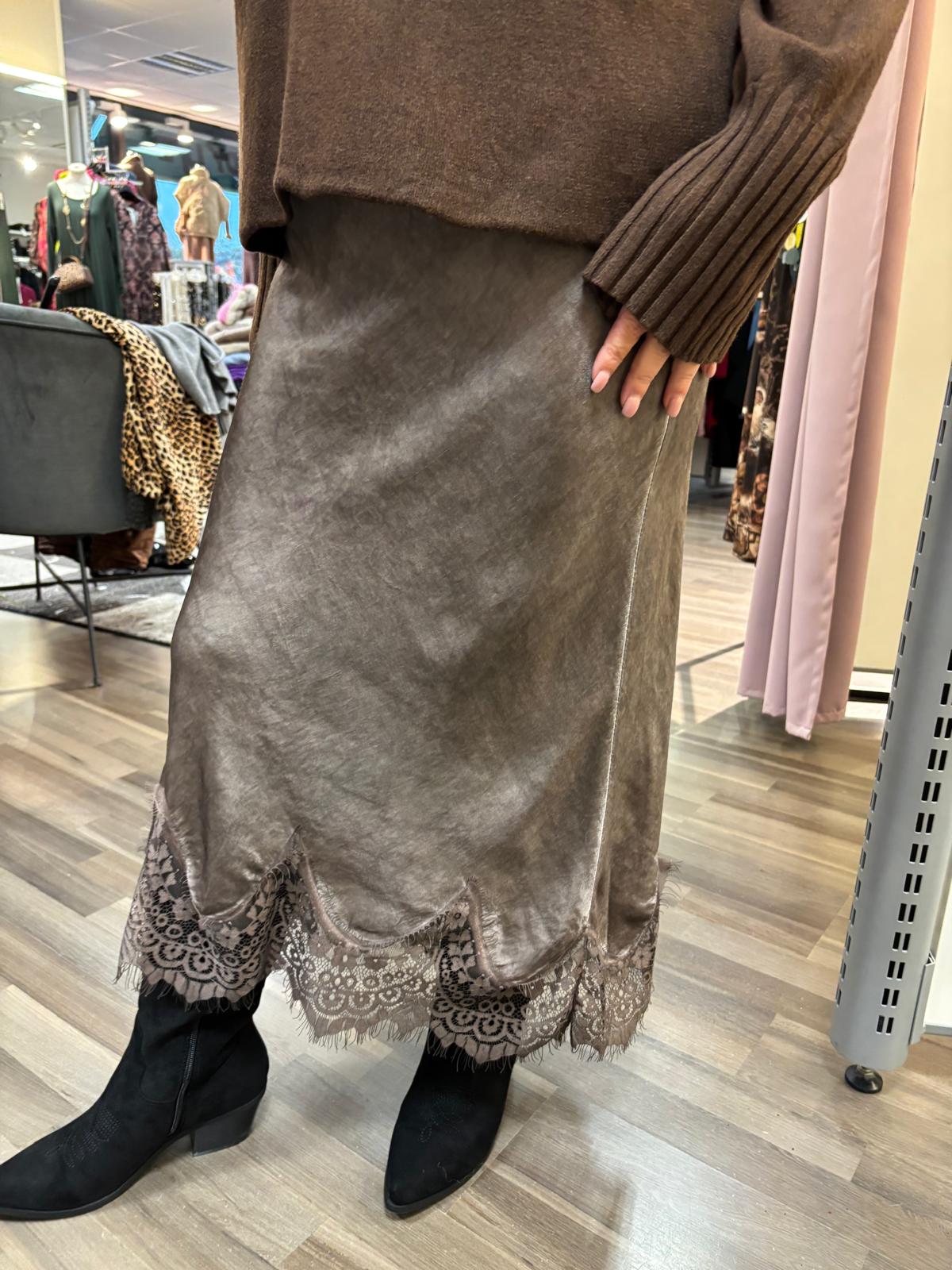 Satiinihame pitsihelma  taupe