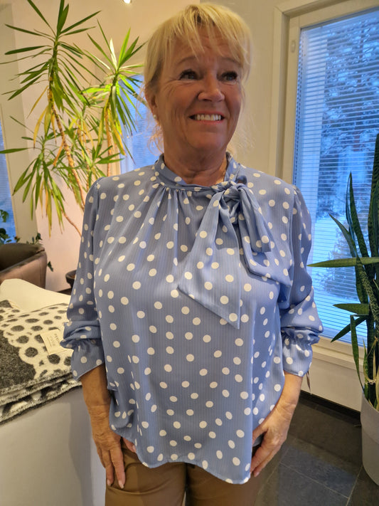 Rusetti/pallopusero vaalea sininen