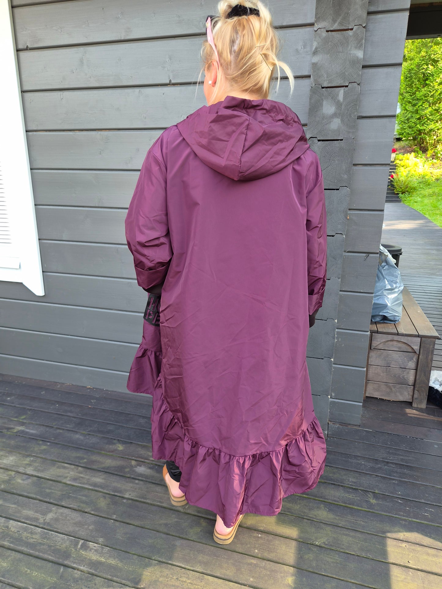 Frillahelmainen takki (4 väriä)