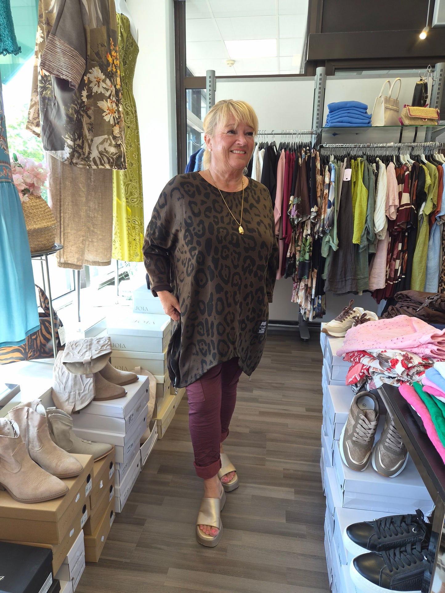 Plussize tunika ruskea