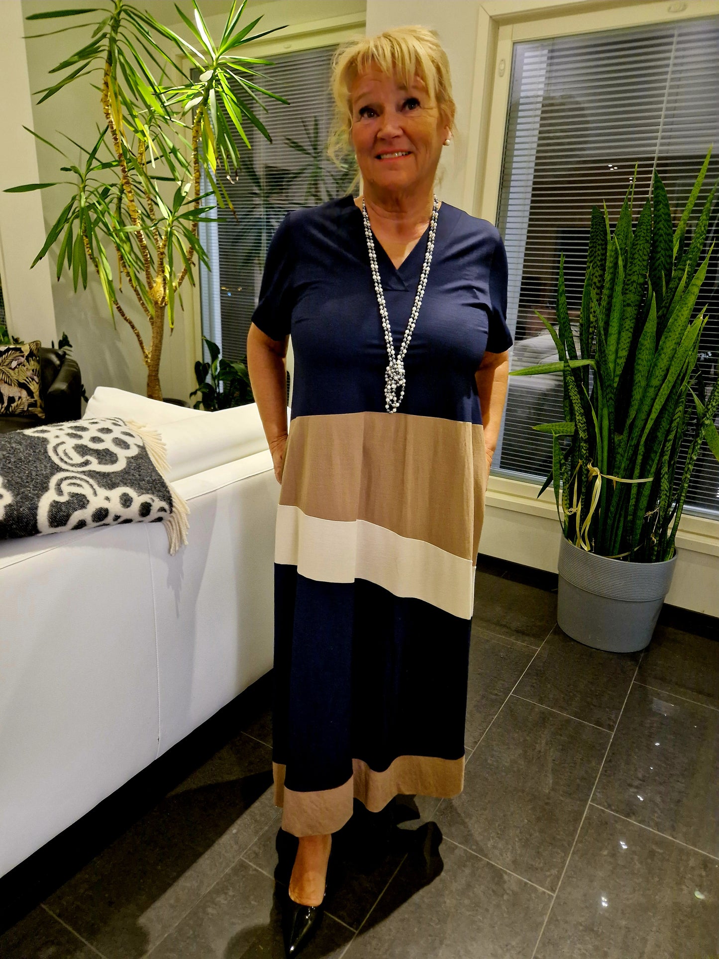 A-linjainen mekko  navy/beessi