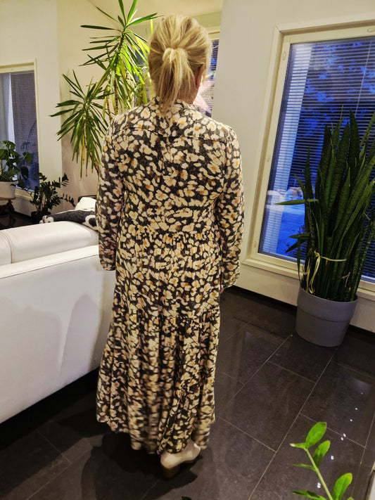 Pitkä kukkamekko "keltakukka"