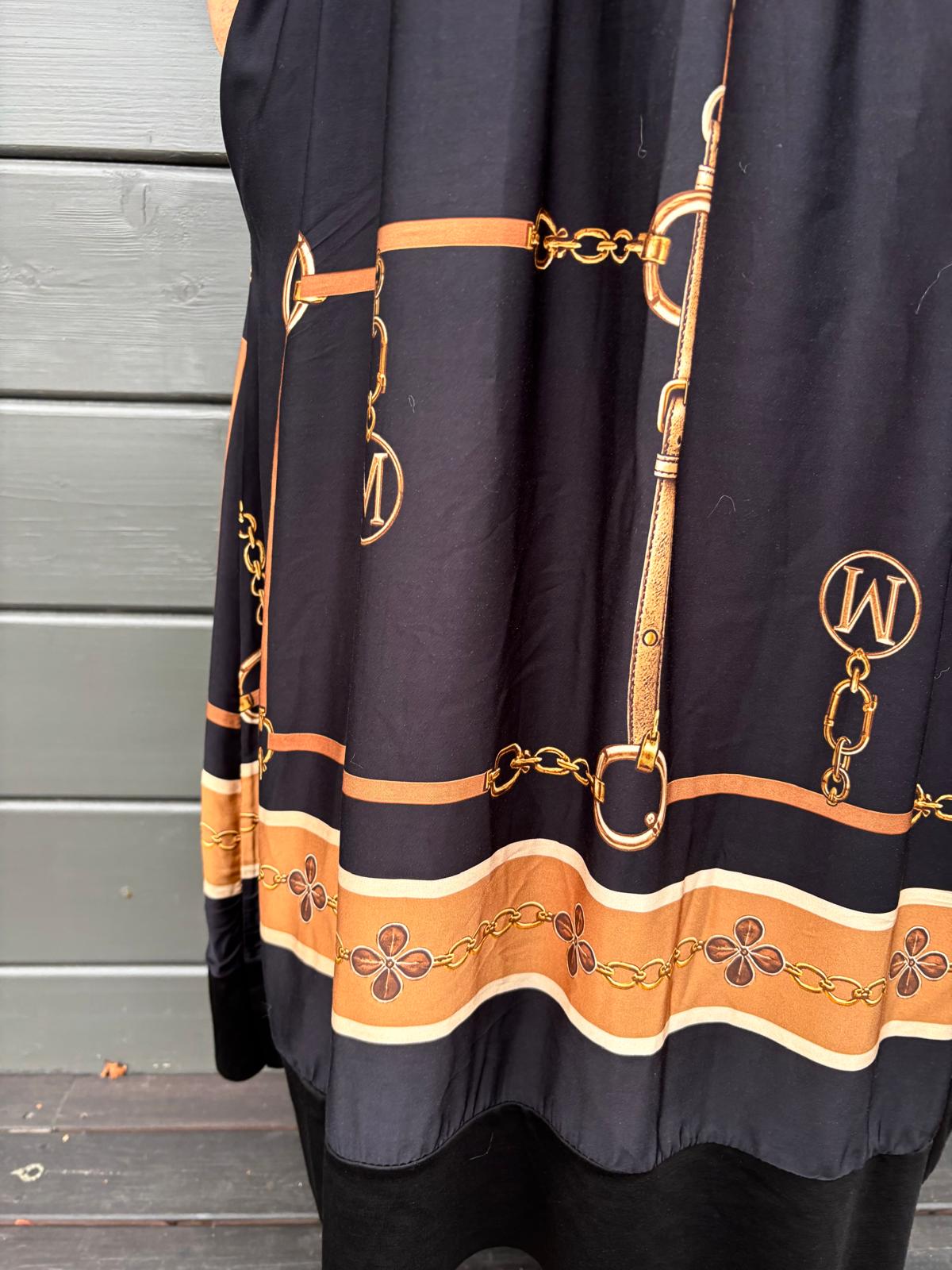 Plussize mekko ketjukuvio