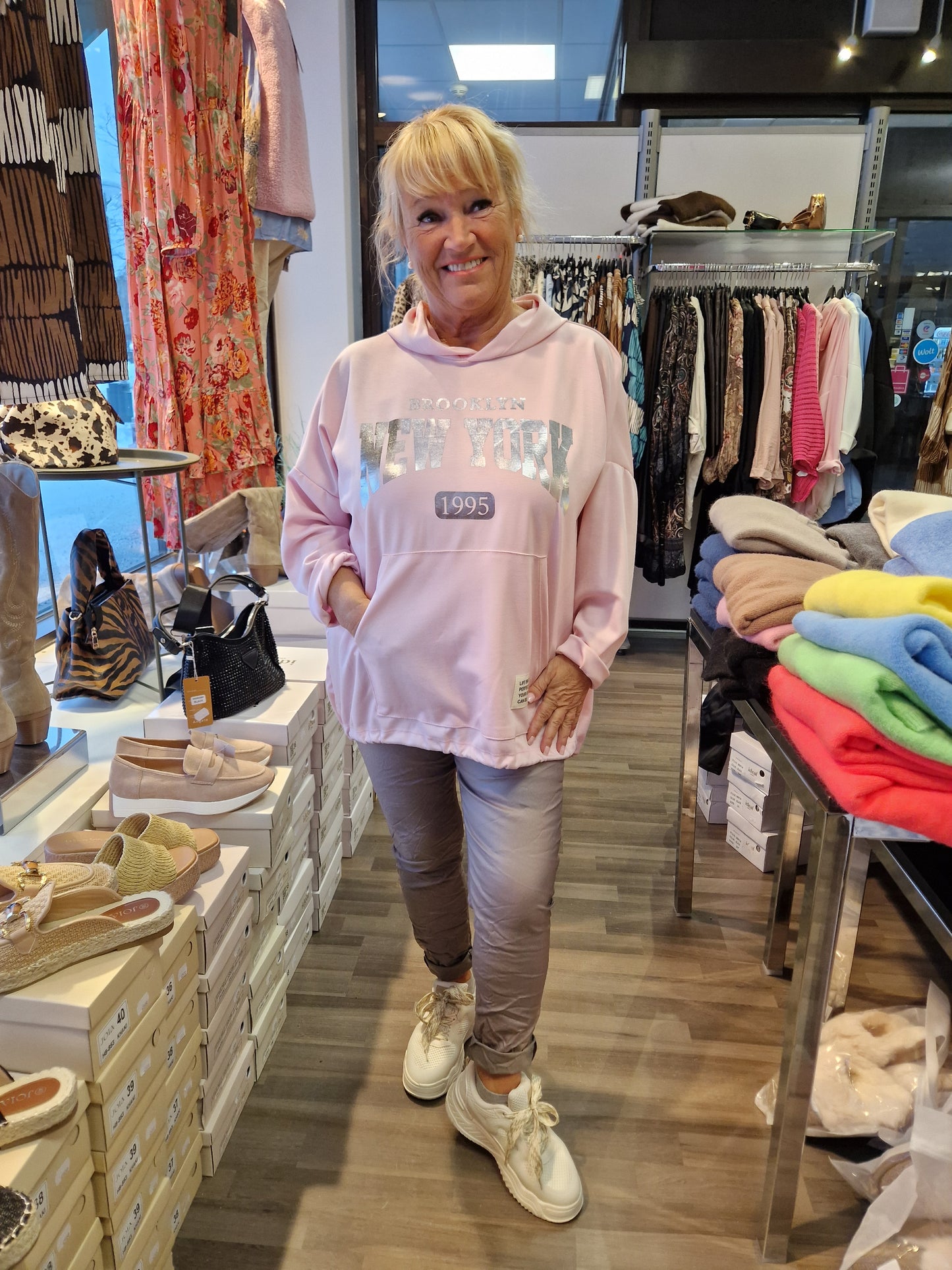 NewYork huppari  plussize  roosa