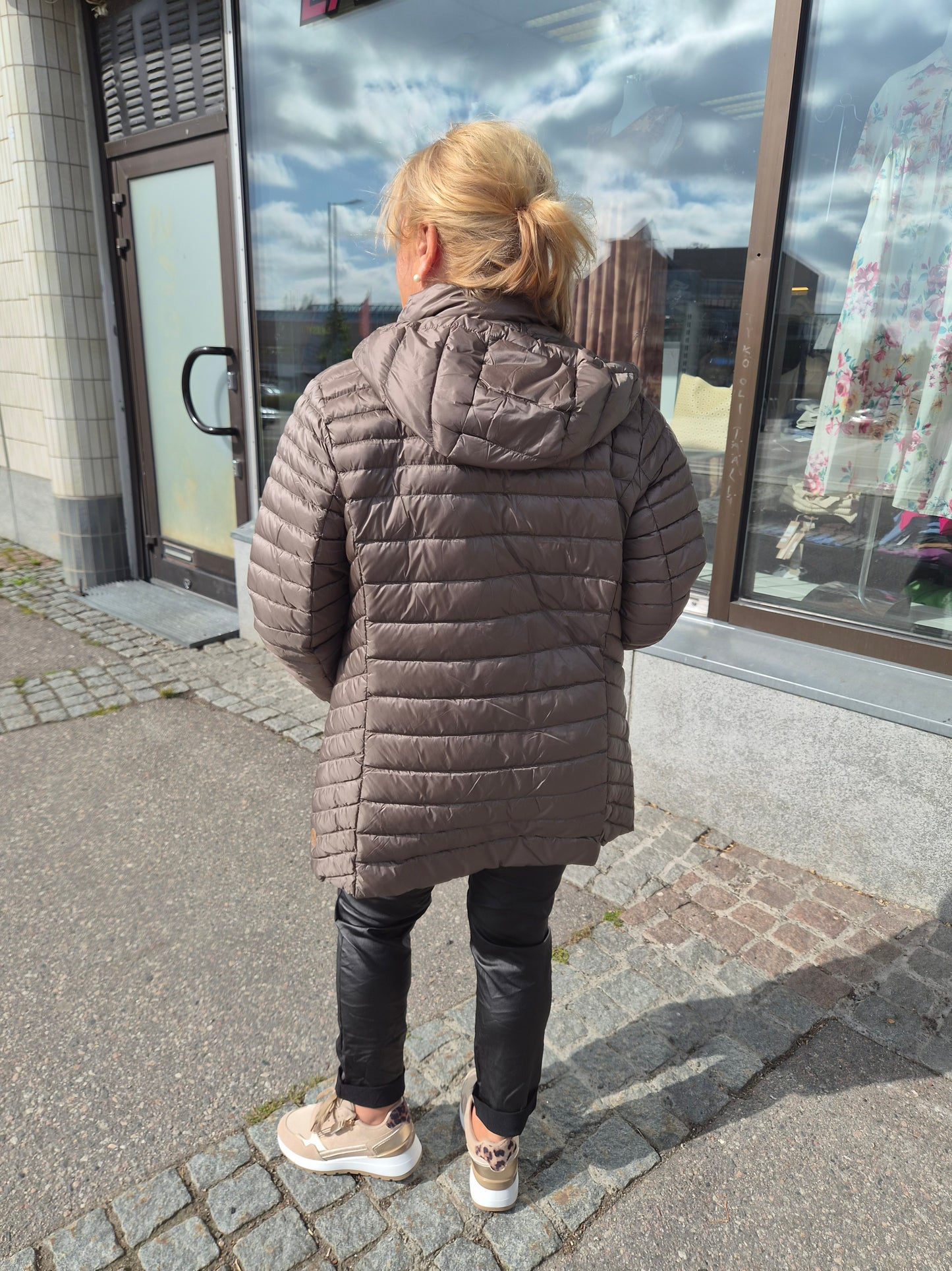 Kevyt untuvatakki  old rose ja taupe