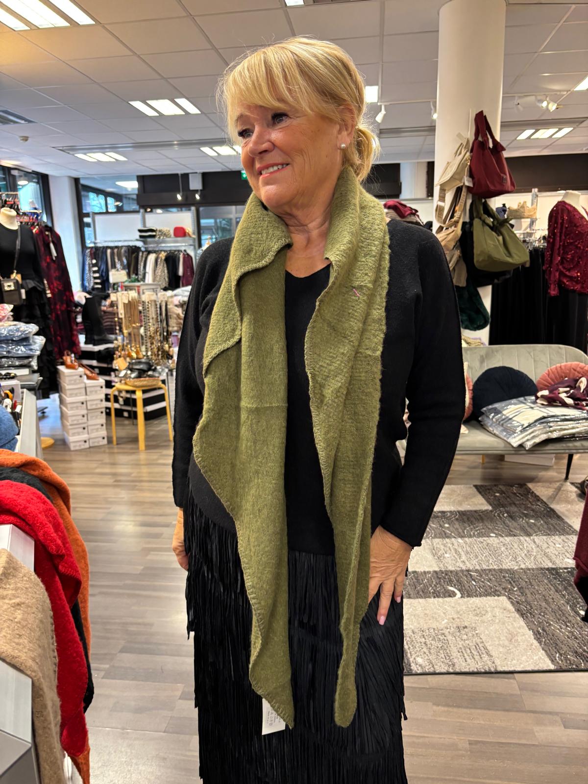 Reilu kolmiohuivi vihreä