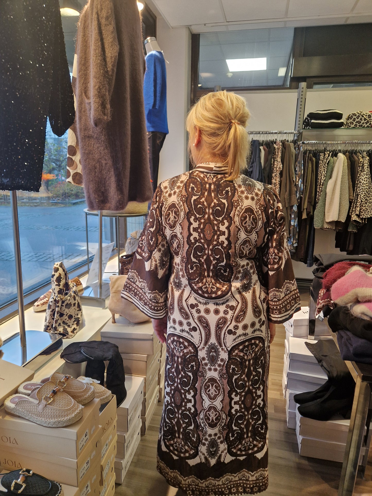 Viskoosimekko Marrone