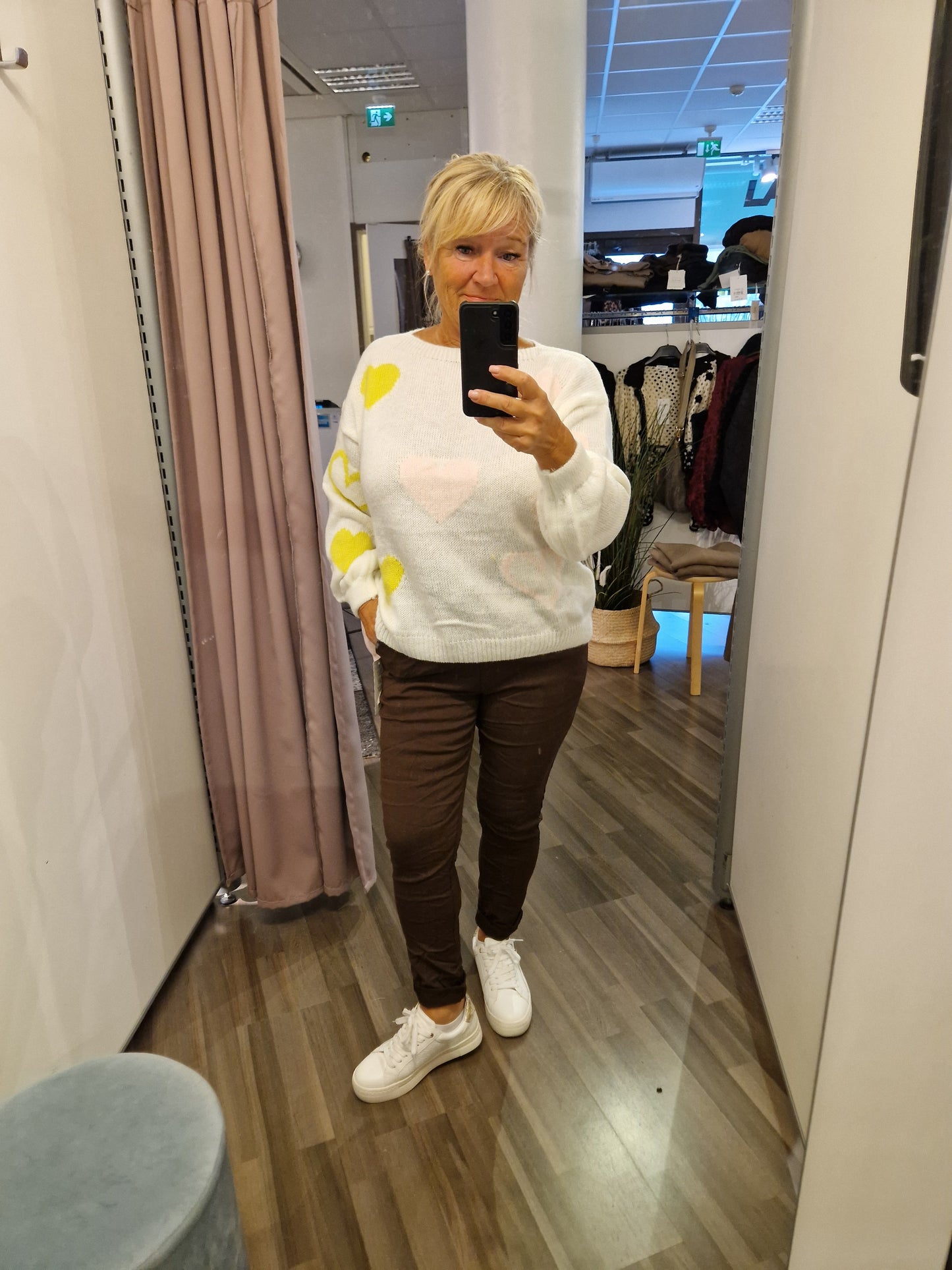 Sydänneule  luonnonvalkoinen