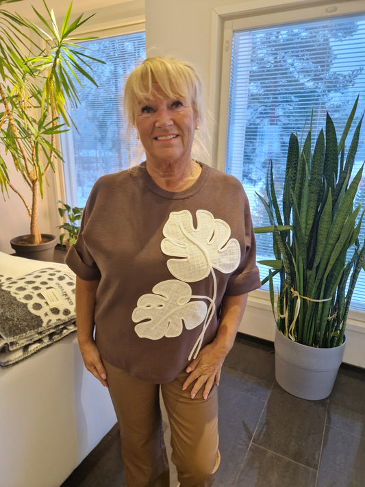 Viskoosineule  ruskea