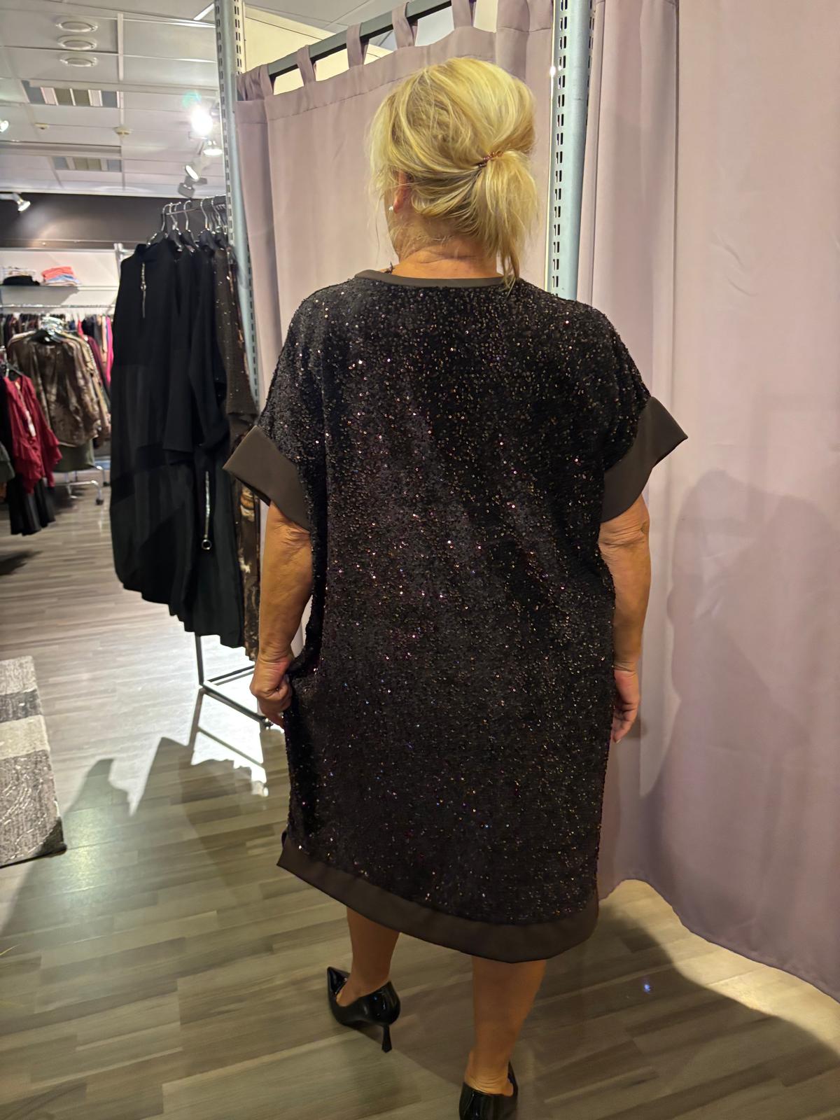 Plussize tunika/mekko  blingillä ruskea