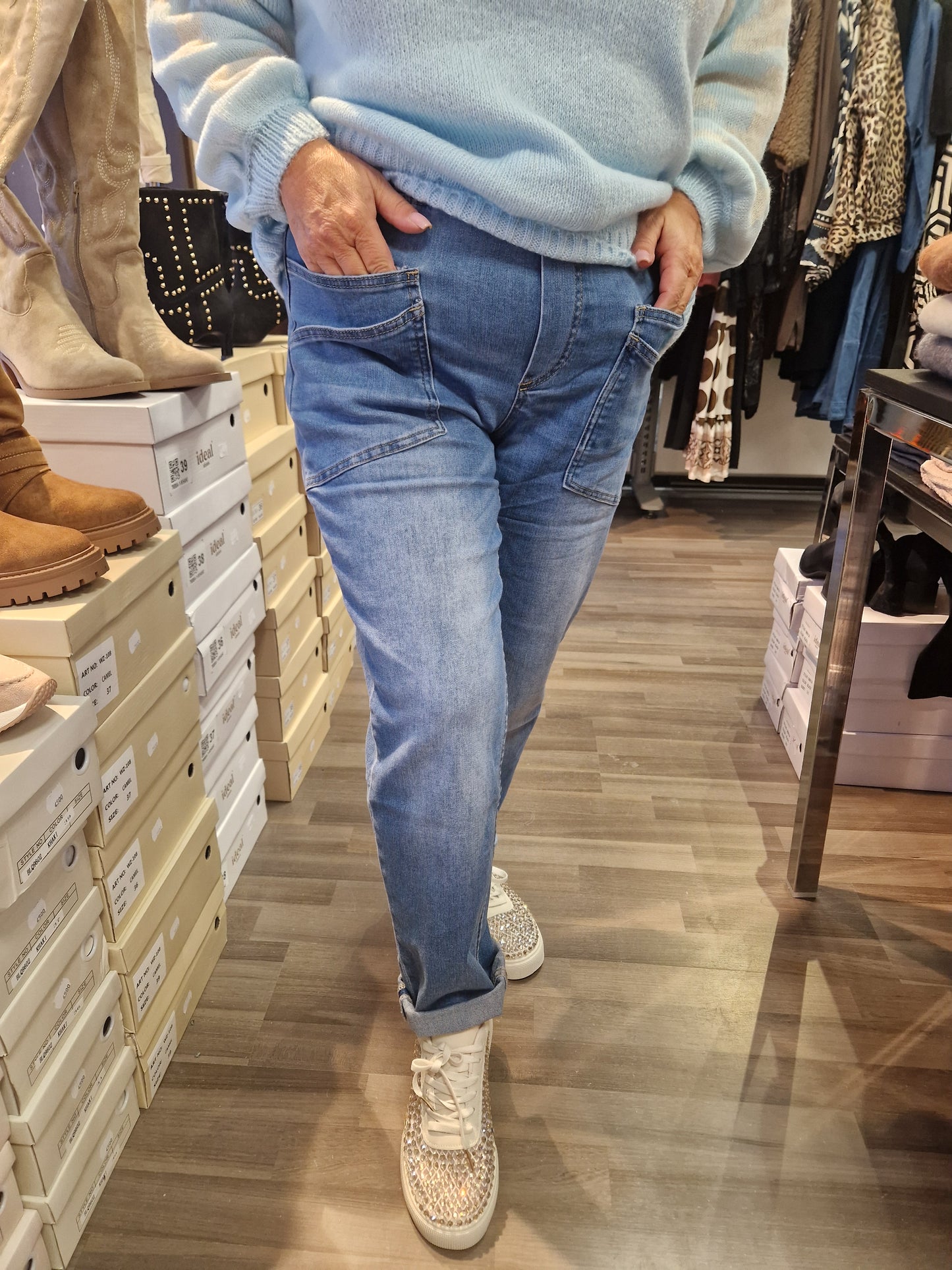 Pehmeät farkut  vaalea sininen