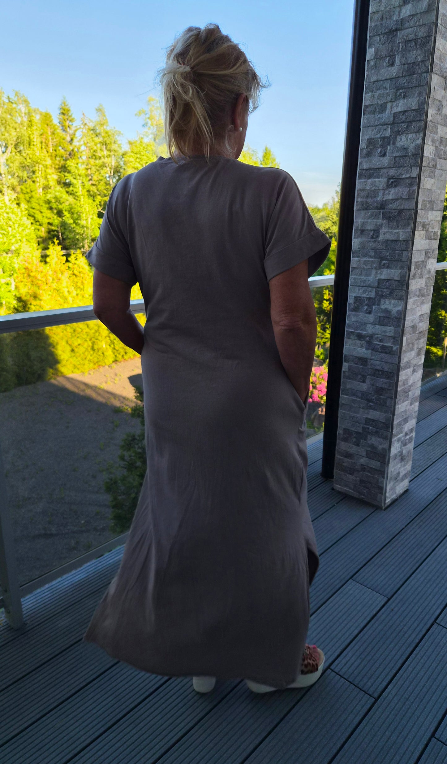 Puuvillatrikoomekko  taupe