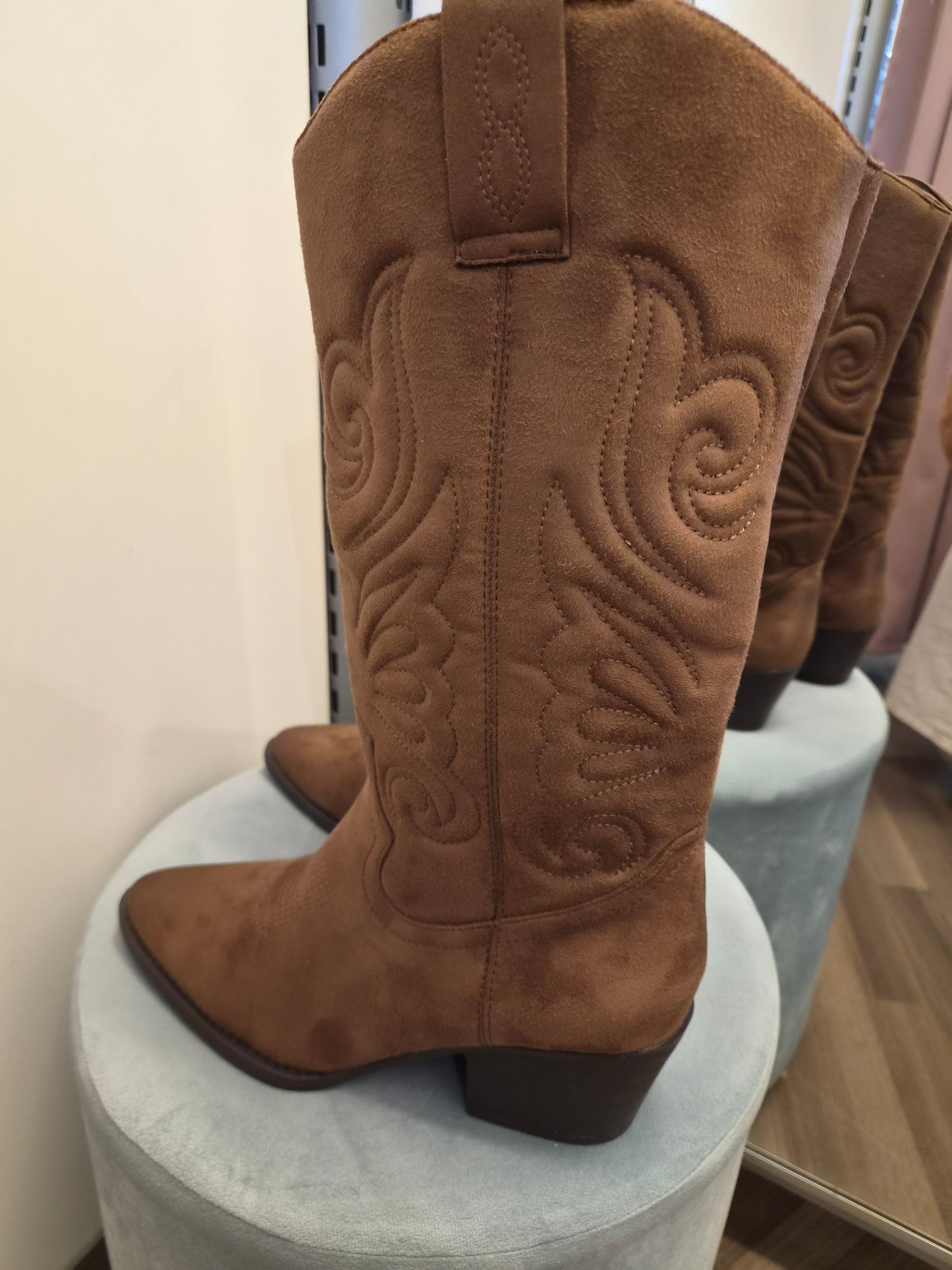 Bootsit tumma mokka